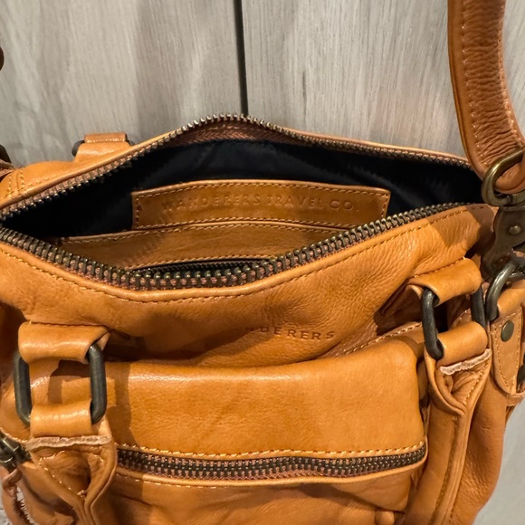 Wanderers Travel Co. Tan Leather Crossbody Bag - Picture 5 of 12